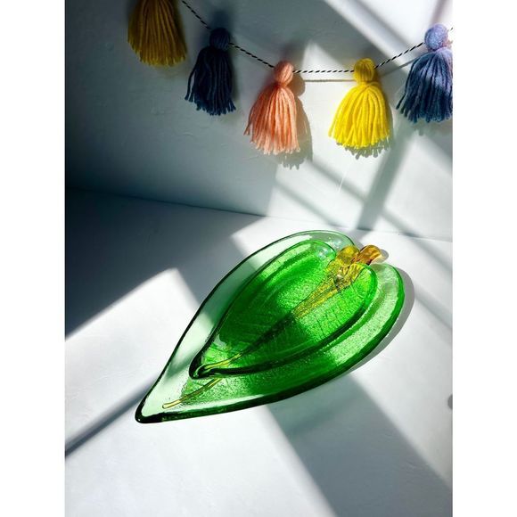 🎉hp🎉vintage Art Glass Leaf Nesting Plates by Dynasty Gallery 14”&10 Green Gold - Picture 2 of 8